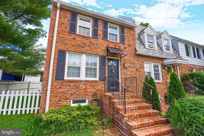 property at 2169 N Brandywine St