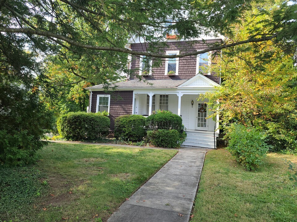4600 Roland Ave in Baltimore, MD - Building Photo