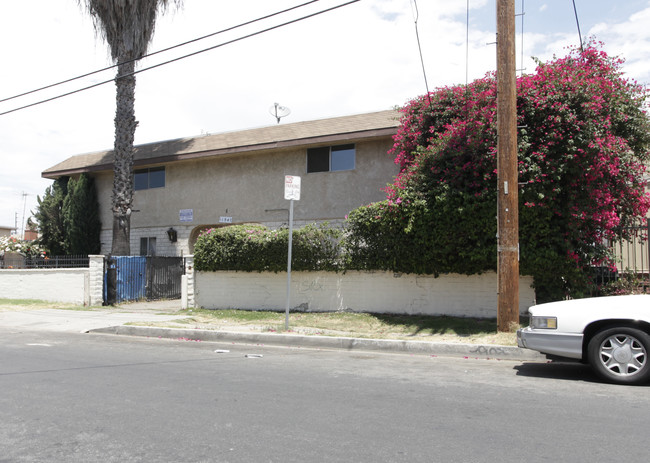 11947 Hart St in North Hollywood, CA - Building Photo - Building Photo