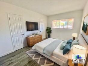 2334 Oak St-Unit -155-D in Santa Monica, CA - Building Photo - Building Photo