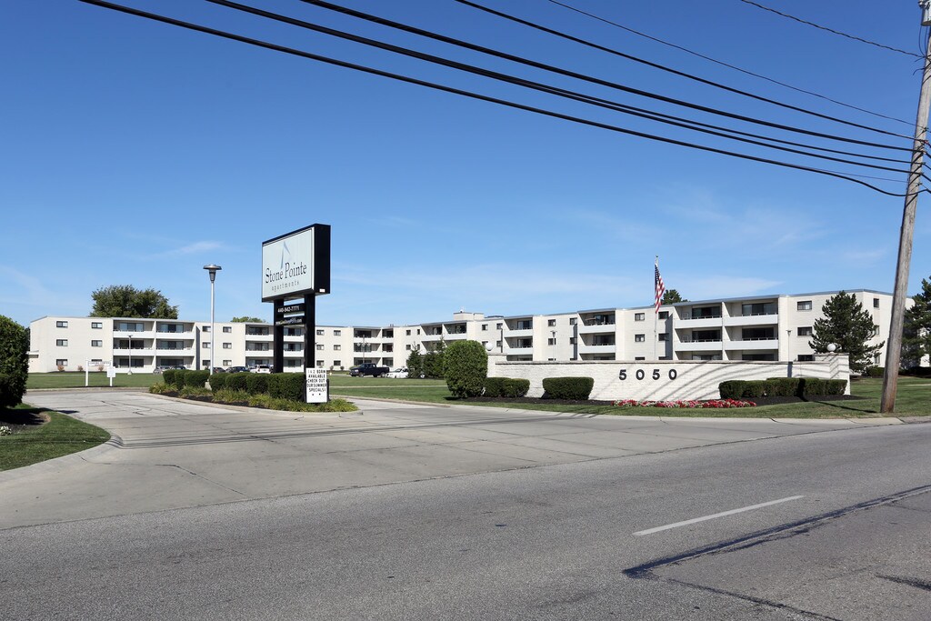 Stone Pointe Apartments Willoughby, OH Apartments