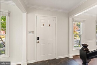2082 Cobblestone Ln in Reston, VA - Building Photo - Building Photo