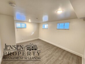 2950 Santa Clara Dr-Unit -B in Santa Clara, UT - Foto de edificio - Building Photo