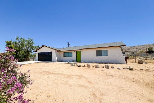 property at 60721 Alta Loma Dr