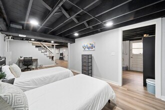 346 W Central Ave, Unit ID1285034P in Lombard, IL - Foto de edificio - Building Photo