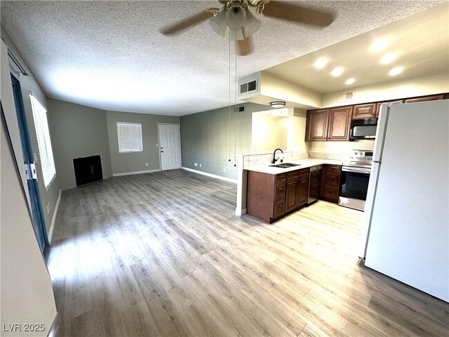 property at 1575 W Warm Springs Rd
