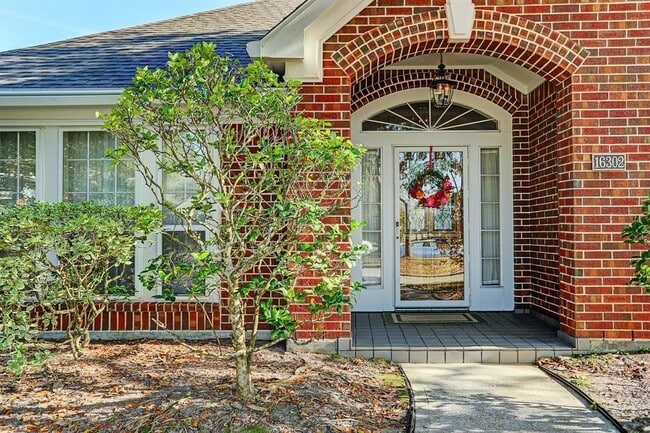 16302 Glacier Brook Ct in Houston, TX - Building Photo - Building Photo