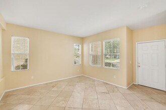 1458 S Longspur Ln in Gilbert, AZ - Building Photo - Building Photo