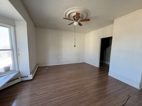 184 Duke St W in Saint John, NB - Building Photo - Building Photo