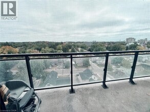 128 King St N in Waterloo, ON - Building Photo - Building Photo