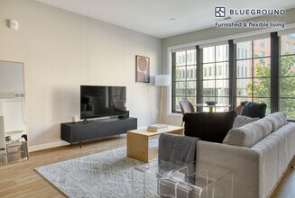 2210 Wisconsin Ave NW, Unit FL2-ID704 in Washington, DC - Building Photo - Building Photo