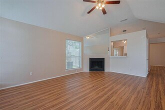 15827 Beechnut St in Houston, TX - Building Photo - Building Photo