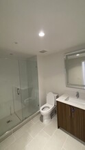 341 SW 18th Rd, Unit B3 in Miami, FL - Building Photo - Building Photo