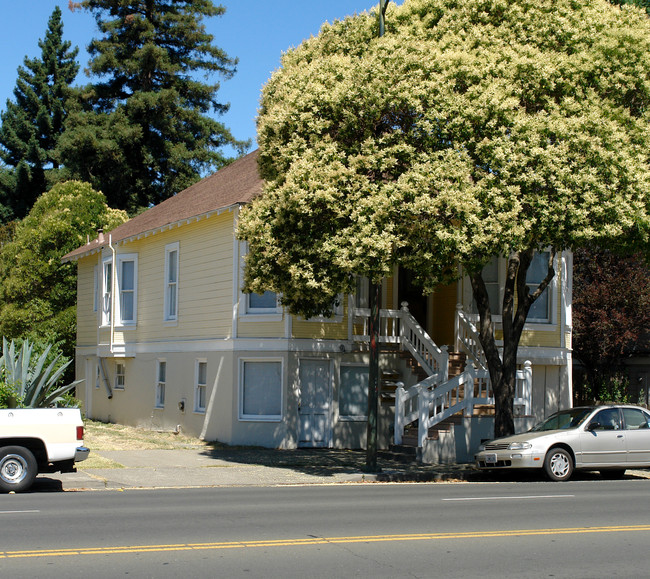 1261-1263 Jefferson St in Napa, CA - Building Photo - Building Photo