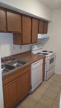 2137 Pasadena Ave, Unit D in Metairie, LA - Building Photo - Building Photo