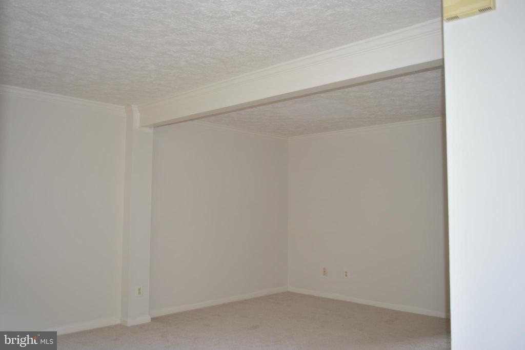 3855 Sunny Brook Ct in Woodbridge, VA - Foto de edificio