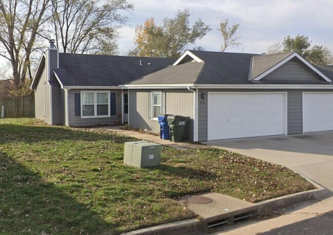 property at 2119 Pike's Peek Pl