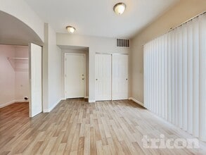 9665 Meadowstar Dr in Reno, NV - Building Photo - Building Photo