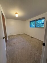 2225 NW Estaview Cir in Corvallis, OR - Building Photo - Building Photo