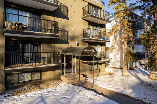 1717 12th St SW in Calgary, AB - Building Photo - Building Photo