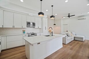 235 F St NE, Unit Bed4PrivateBath in Washington, DC - Building Photo