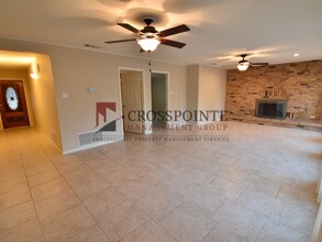 16640 Quiet Bay Dr in Tyler, TX - Building Photo - Building Photo