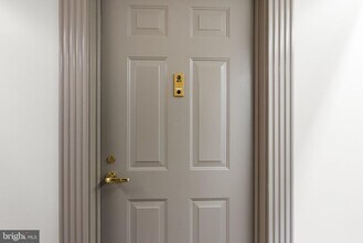 900 N Stafford St in Arlington, VA - Building Photo - Building Photo