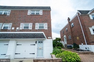 129 Ridgefield Rd in Philadelphia, PA - Building Photo