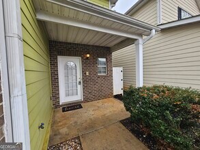 206 Southwind Ln in Newnan, GA - Building Photo - Building Photo