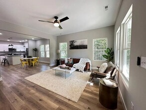 1037 Wilcox Dr in Chattanooga, TN - Building Photo - Building Photo