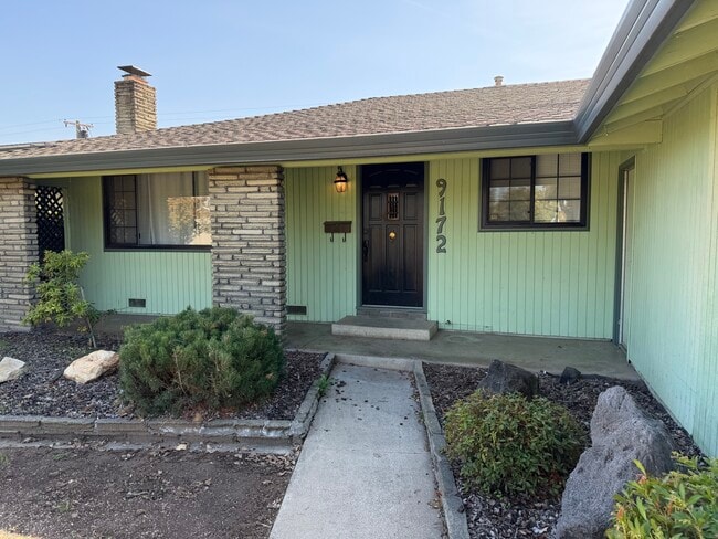 9172 Thilow Dr in Sacramento, CA - Building Photo - Building Photo