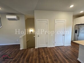 474 NE Tork Pl in Hillsboro, OR - Building Photo - Building Photo