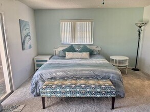 53 Woodland Dr in Vero Beach, FL - Foto de edificio - Building Photo