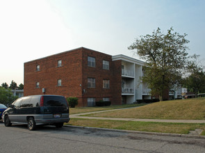 Ferguson Woods in Cincinnati, OH - Building Photo - Building Photo