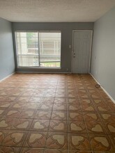 5063 Ridglea Ln in Fort Worth, TX - Building Photo - Building Photo