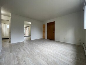 2409 Gaynor Ave NW-Unit -B in Grand Rapids, MI - Building Photo - Building Photo