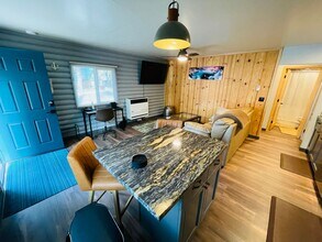 2224 Helen Ave in South Lake Tahoe, CA - Building Photo - Building Photo