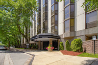 1000 N. LaSalle in Chicago, IL - Foto de edificio - Building Photo