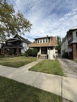 461 E 147th St in Cleveland, OH - Building Photo