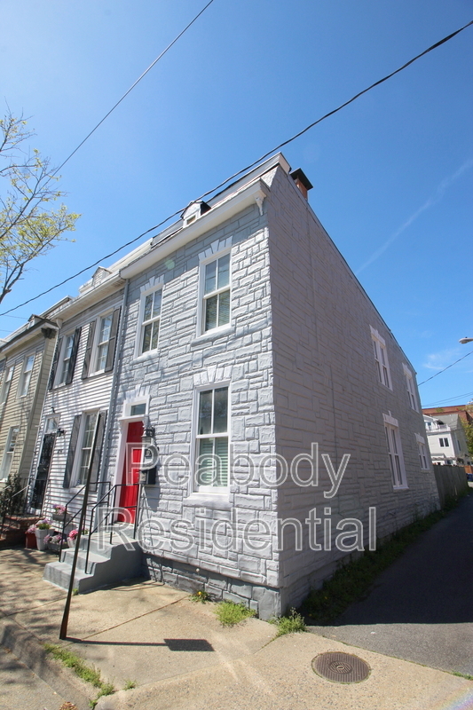 518 N Patrick St in Alexandria, VA - Building Photo - Building Photo