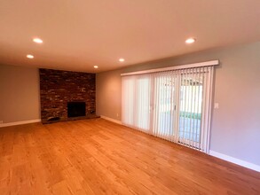 8610 Remmet Ave in Canoga Park, CA - Building Photo - Building Photo