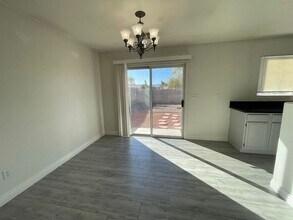 5597 Doubleday St in Las Vegas, NV - Building Photo - Building Photo