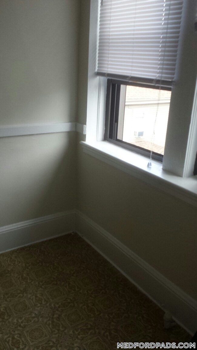 63 Fellsway W in Medford, MA - Foto de edificio - Building Photo