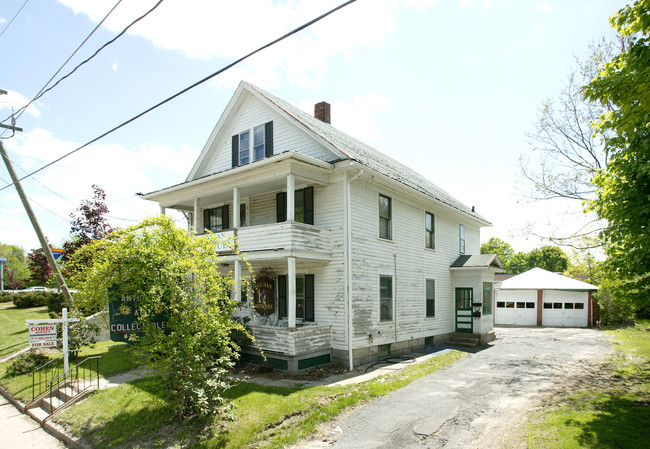 294 E Elm St in Torrington, CT - Building Photo - Building Photo