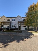 1492 Mulberry Ridge Dr in Newton, NC - Building Photo