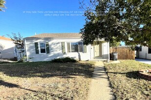 1905 W 49th Ave in Denver, CO - Building Photo