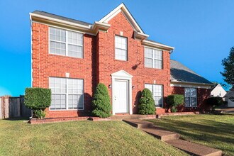 5452 Belle Ridge Dr in Arlington, TN - Building Photo - Building Photo