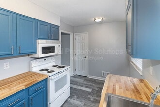 7831 Glen Orchard Dr in Cincinnati, OH - Building Photo - Building Photo