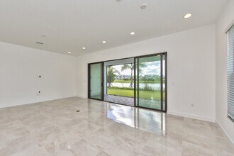 12778 Woodbury Dr in Estero, FL - Building Photo - Building Photo