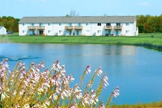 Crystal Lake in Swartz Creek, MI - Building Photo - Building Photo